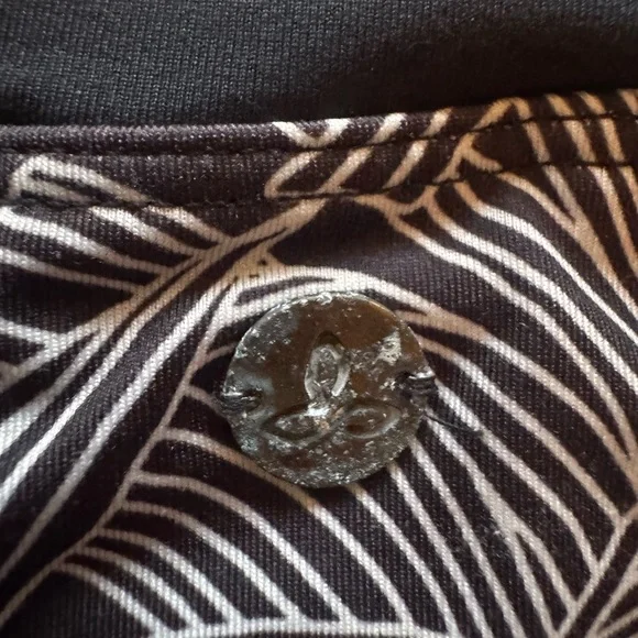 Prana Black and White Leaf Print Swim Coverup Rashguard - Picture 5 of 6